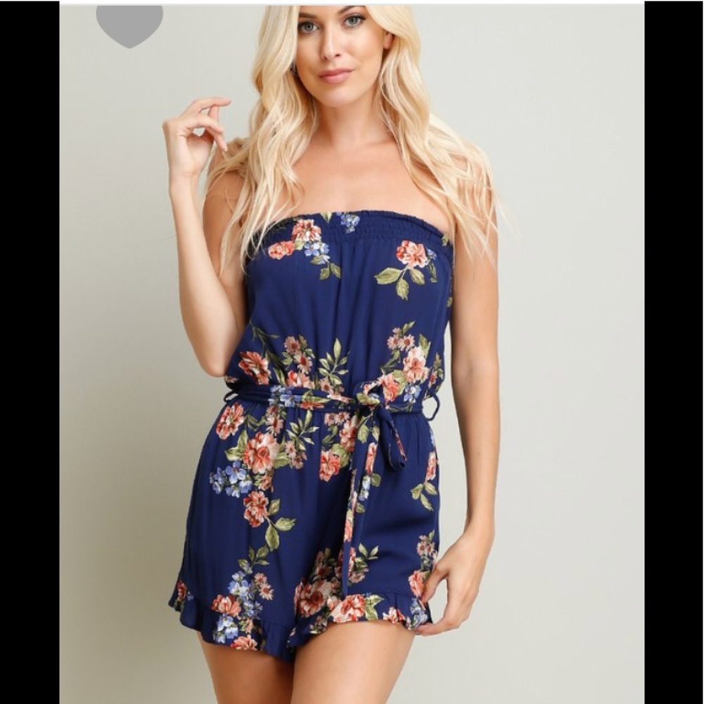 Strapless floral romper ( 2 LEFT )